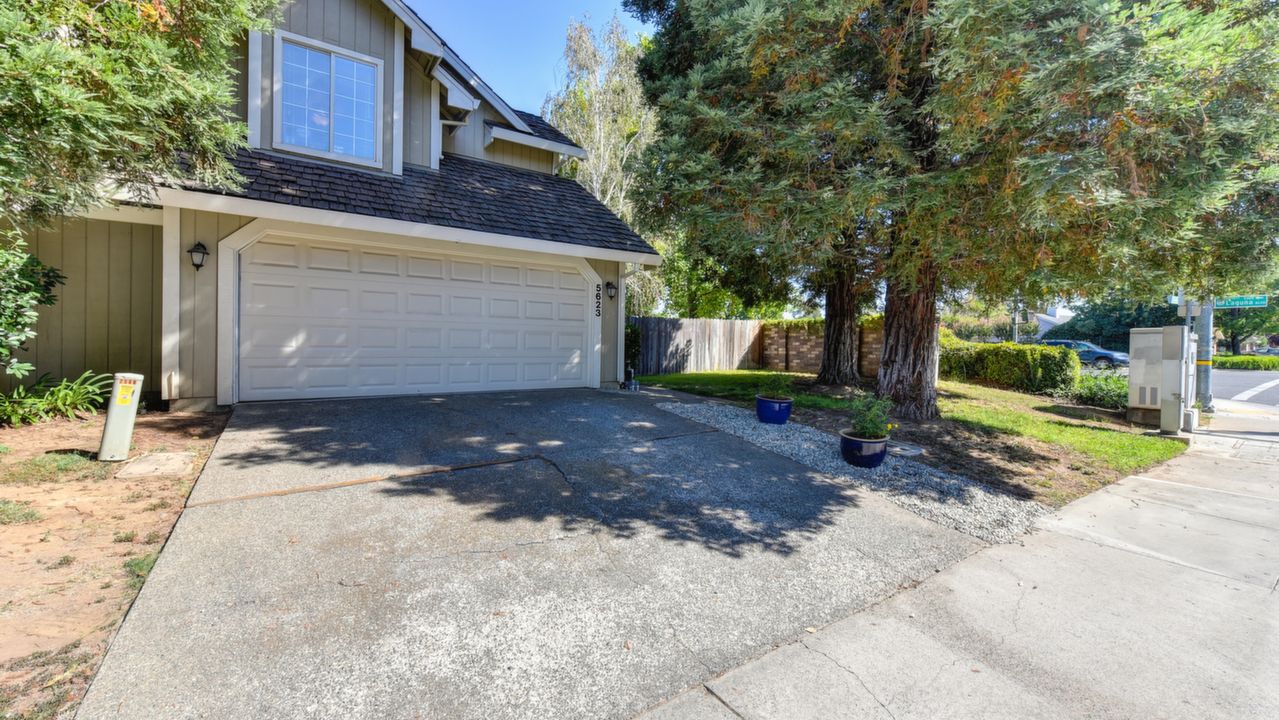 5623 Laguna Park Dr., Elk Grove, CA, 95758 Scene 3