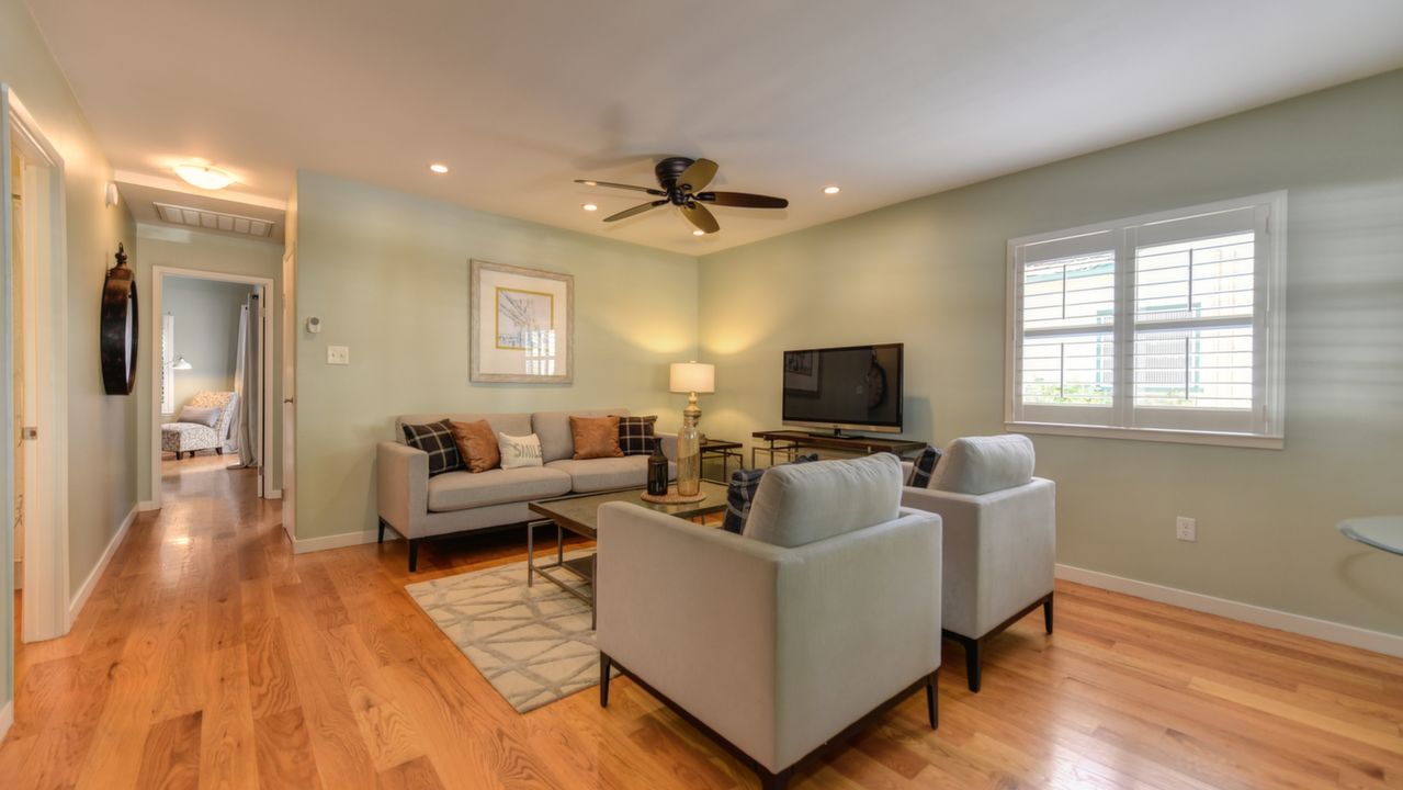 1732 Caramay Way, Sacramento, CA, 95818 Scene 4