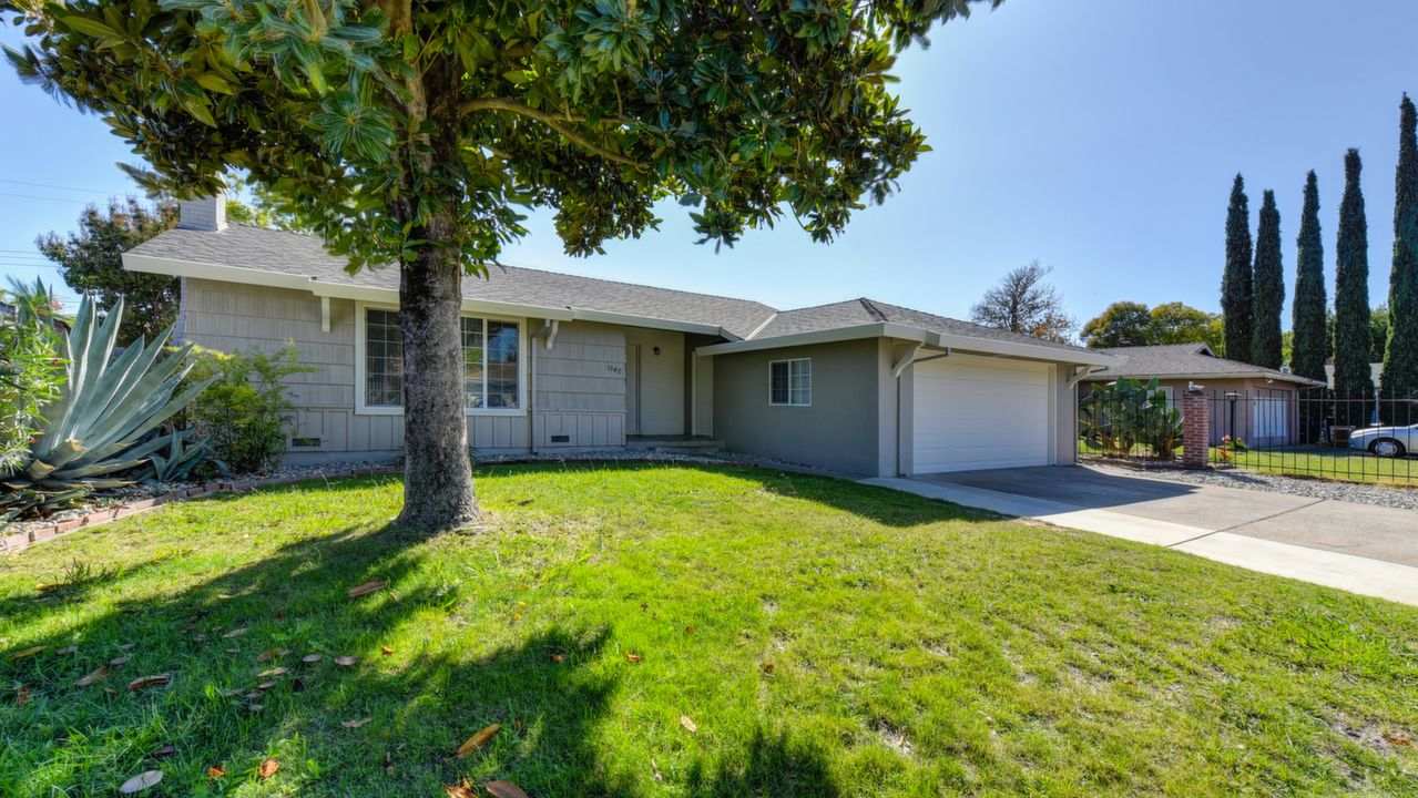 1940 Newport Ave, Sacramento, CA, 95822 Scene 3