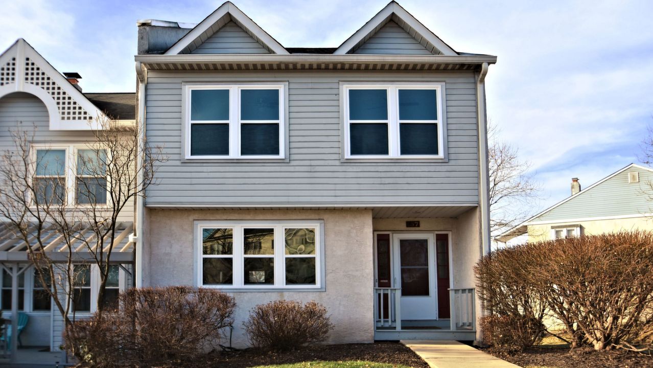 157 Barley Sheaf Dr, Norristown, PA, 19403 Scene 1