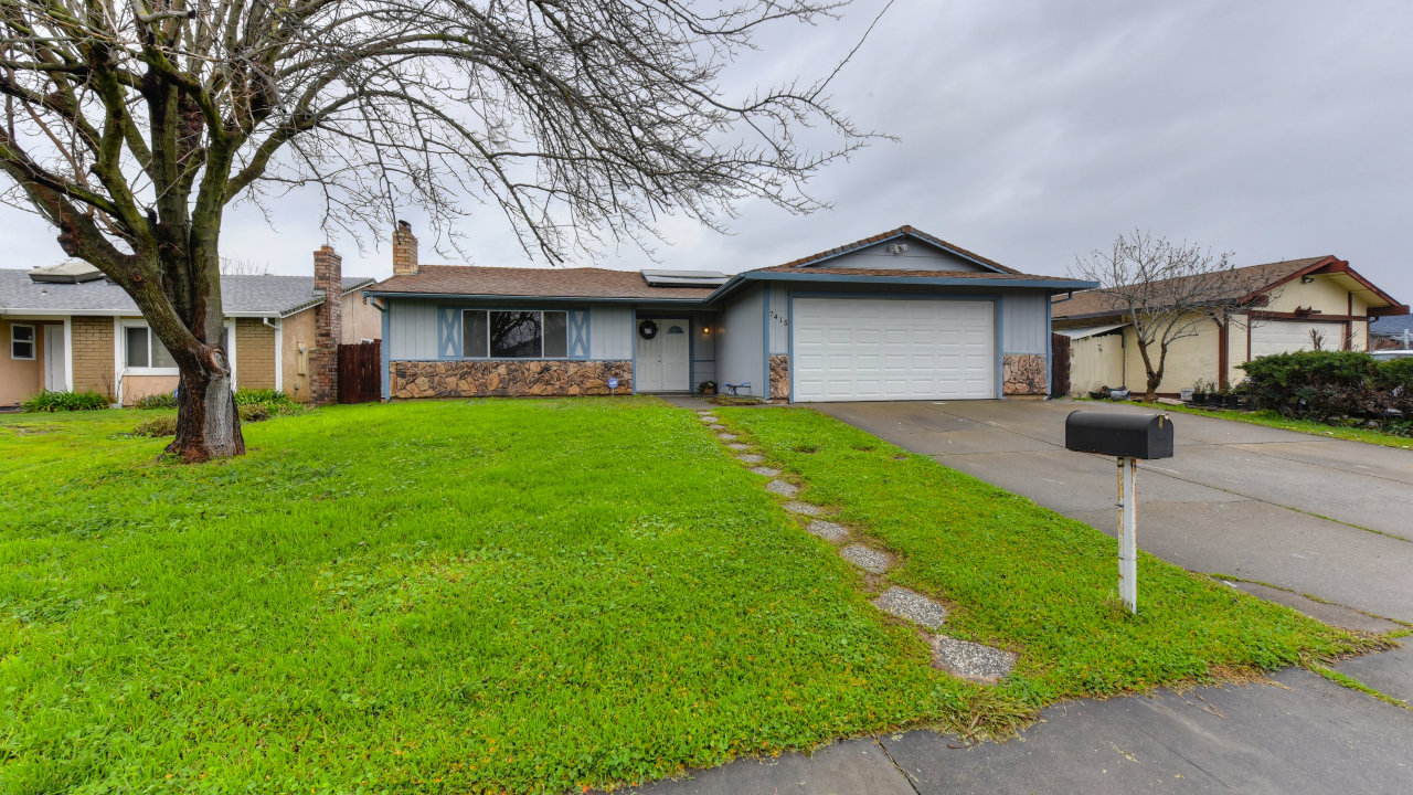 7415 Rock Creek Way, Sacramento, CA, 95824 Scene 3