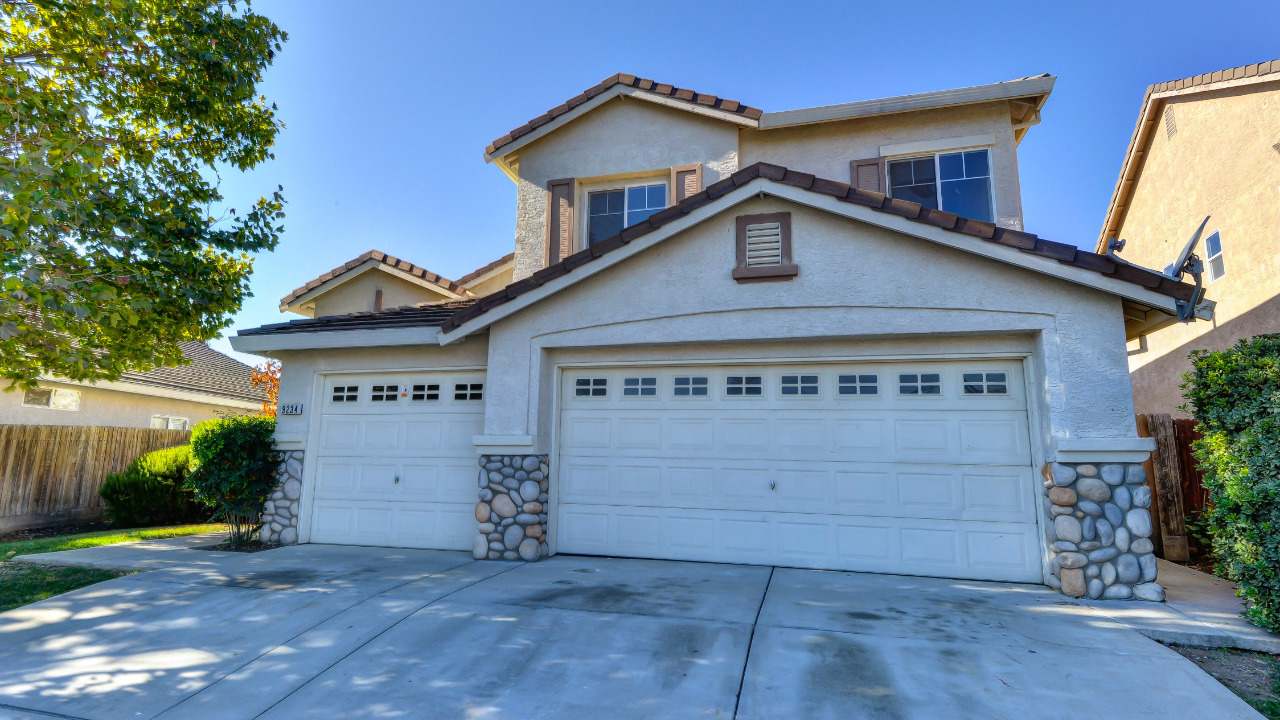 9234 Boulder River Way, Elk Grove, CA, 95624 Scene 2