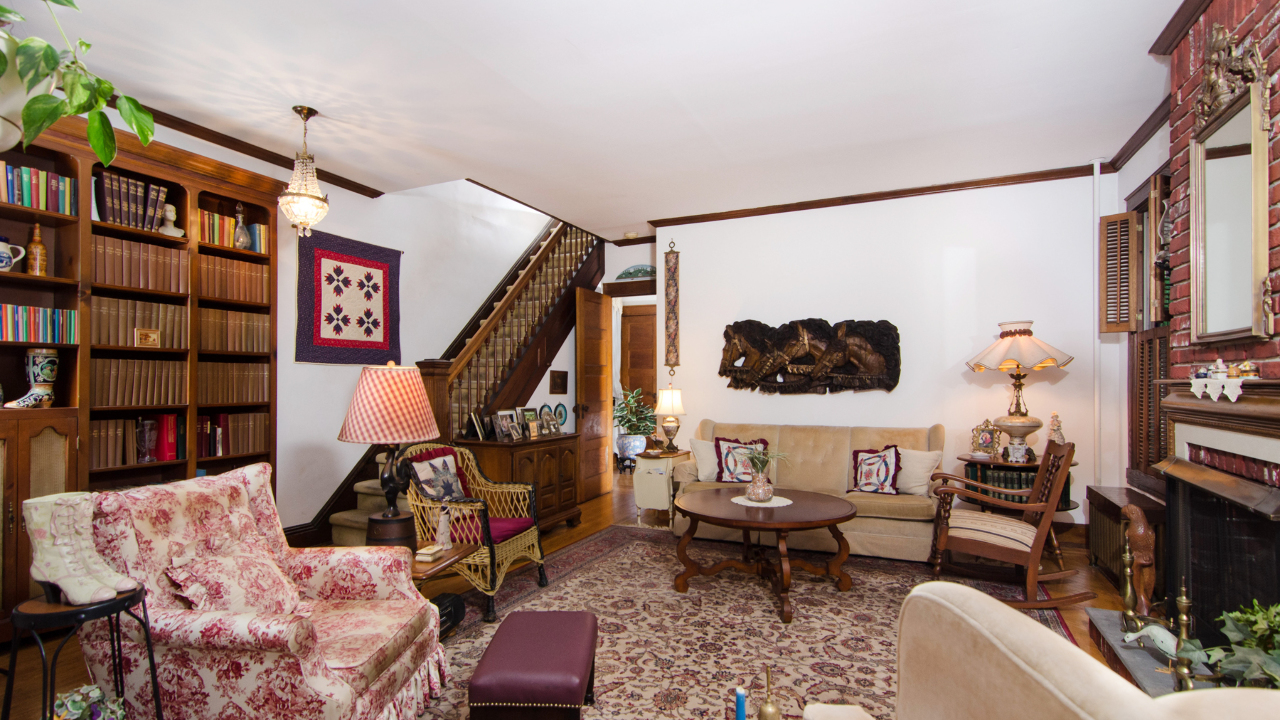 78-22 89 Ave, Woodhaven, NY, 11421 Scene 2