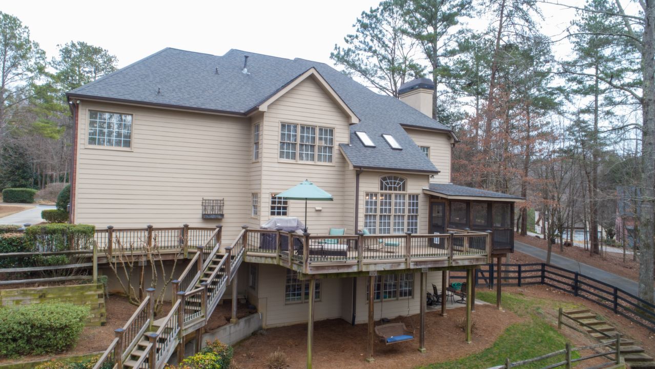 Back of House w/Deck, Screened Porch,& Patio