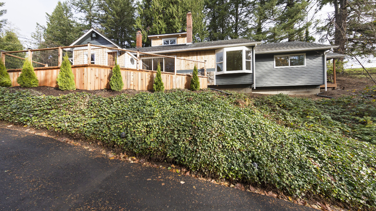 3812 SE Troutdale Rd, Gresham, OR, 97080 Scene 4