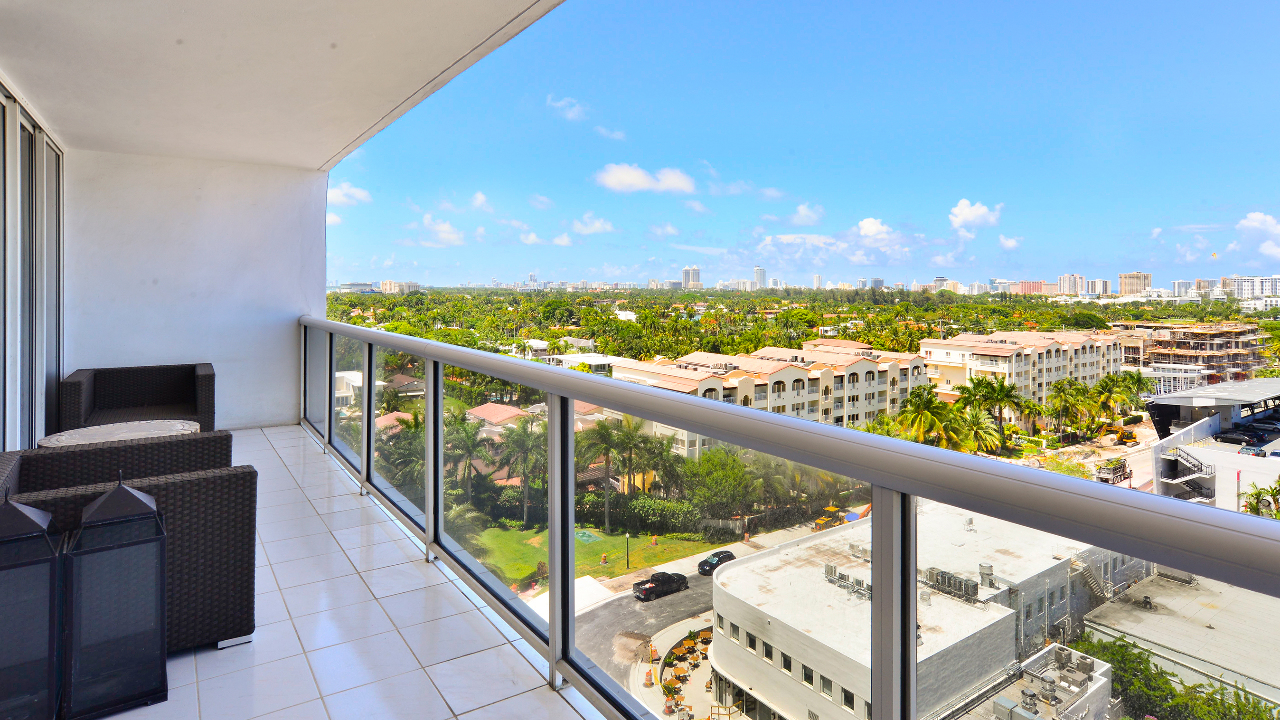 1900-Sunset-Harbour-Dr-#1211-04