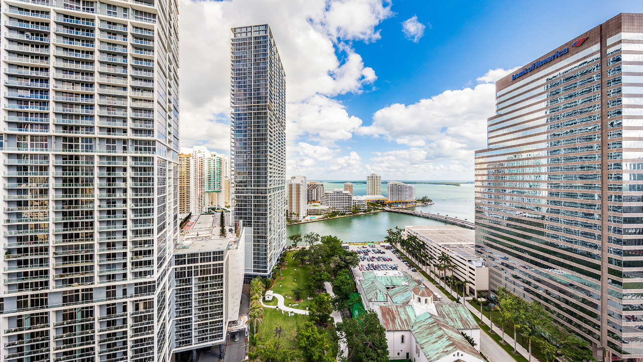500-Brickell-E-Condo-2600-04