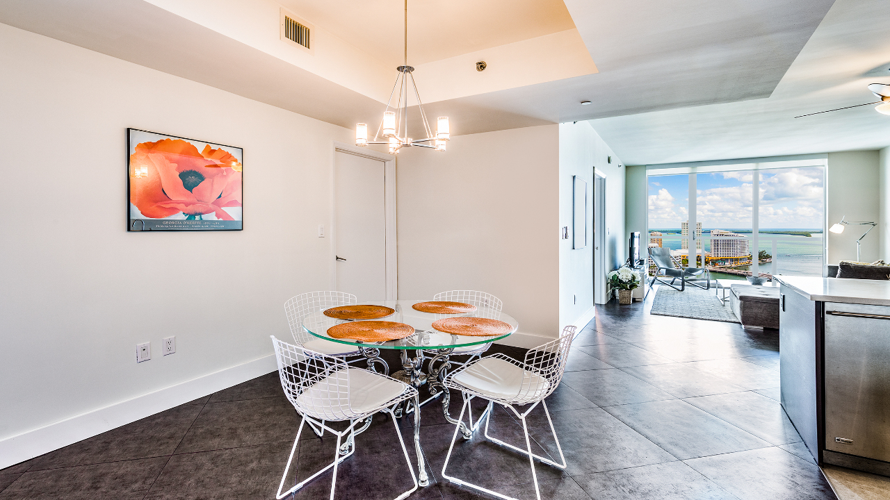 500-Brickell-E-Condo-2600-02