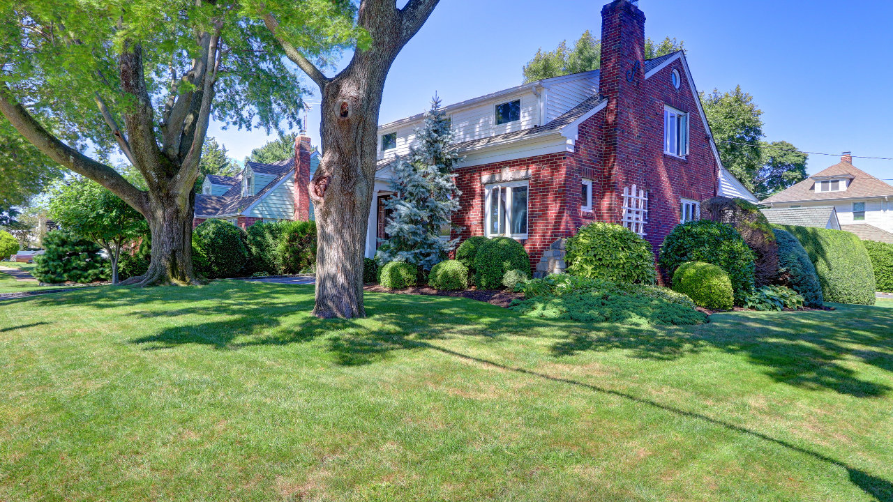 Front of House-Side View