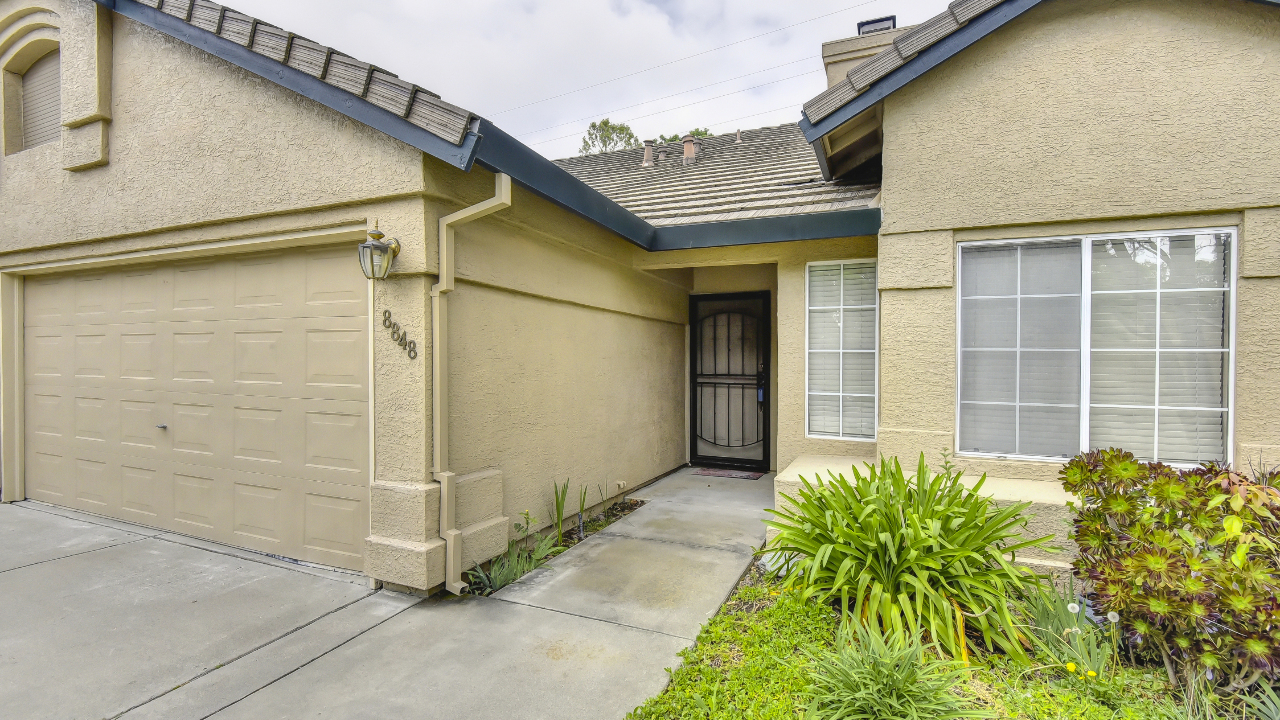 8848 Hiddenspring Way, Elk Grove, CA, 95758 Scene 4