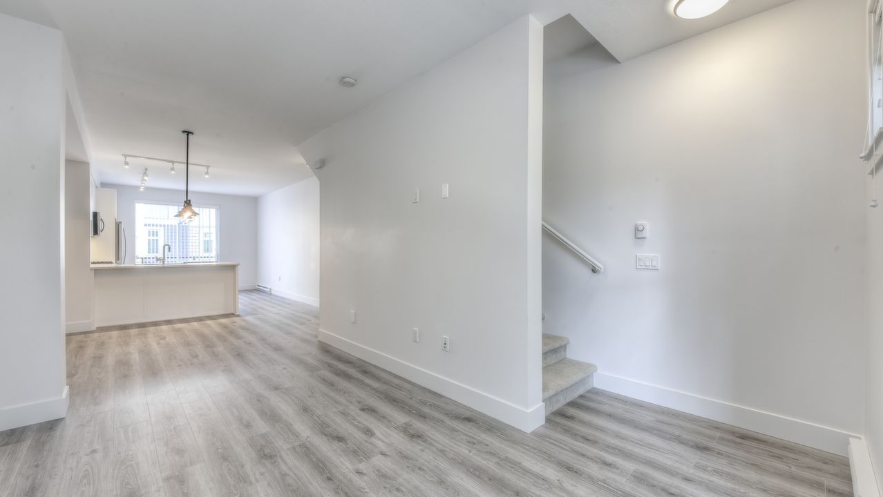 46 9718 161A STREET, Surrey, BC, V4N 6S7 Scene 4