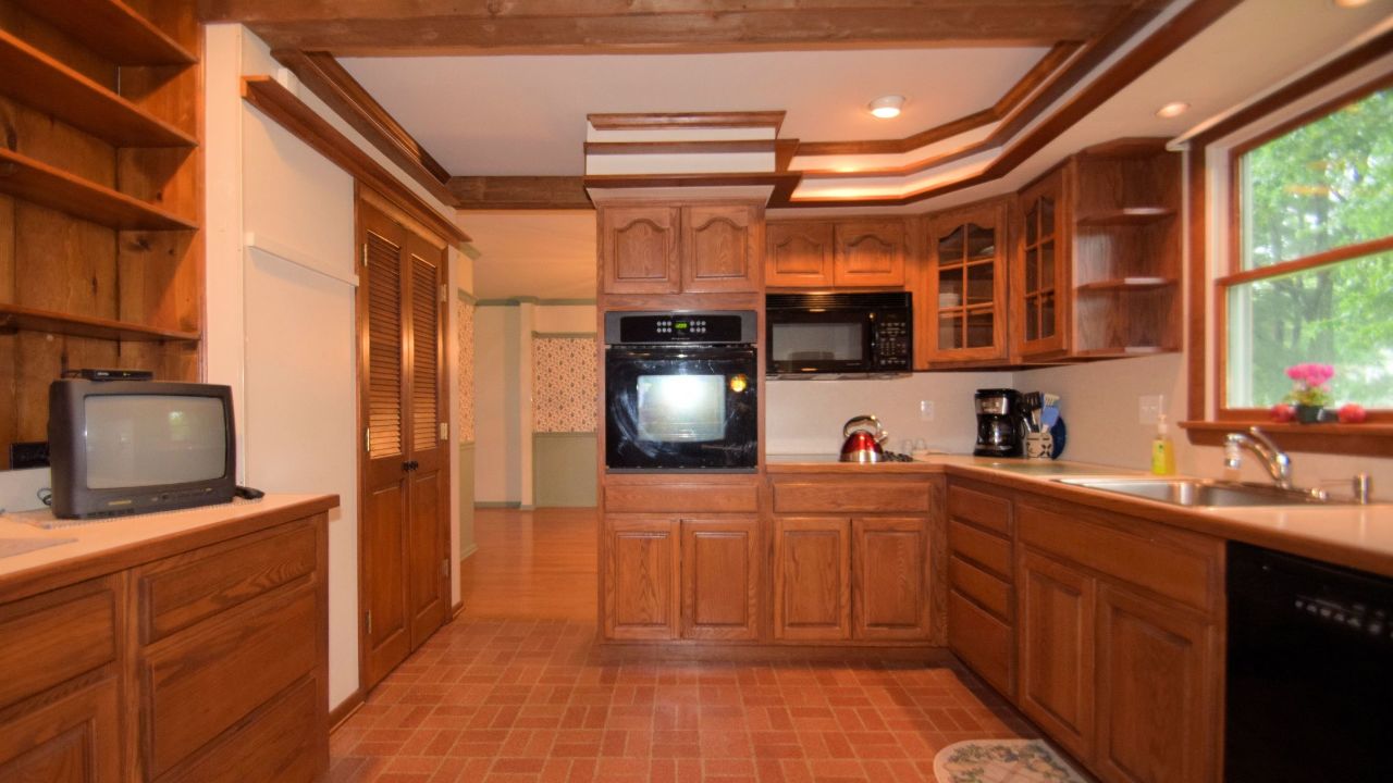 614 Barbara Dr, East Norriton, PA, 19403 Scene 2