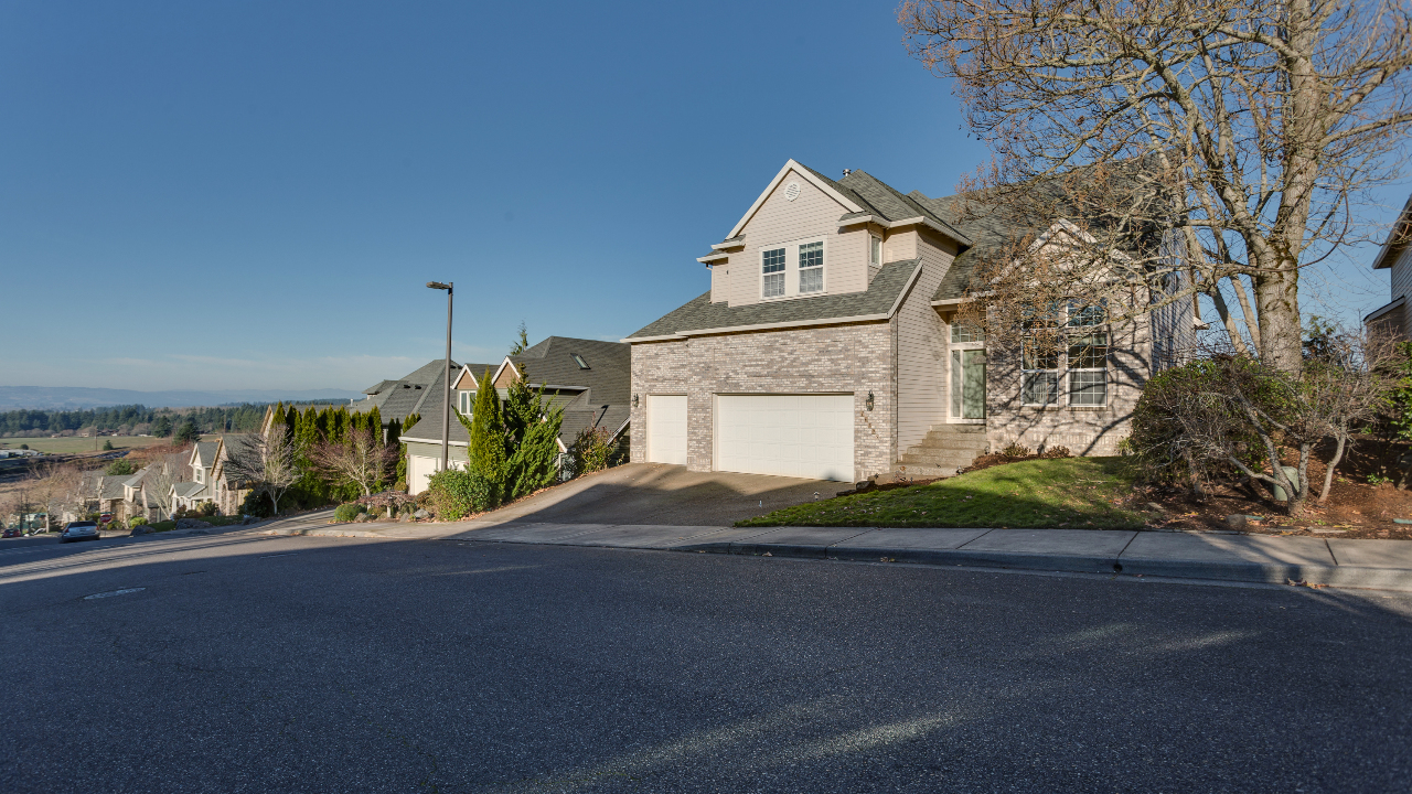 16205 SW Dekalb St.,, Tigard, OR, 97224 Scene 1