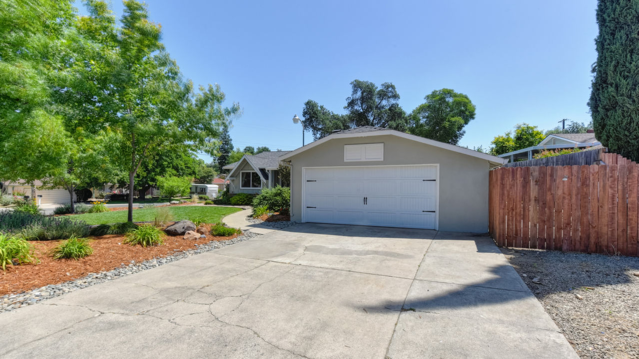 5470 Burr Oak Way, Fair Oaks, CA, 95628 Scene 3