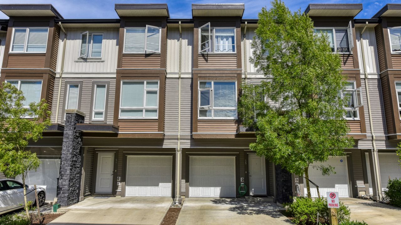 55-5888 144 St, Surrey, BC, V3X 0G8 Scene 1