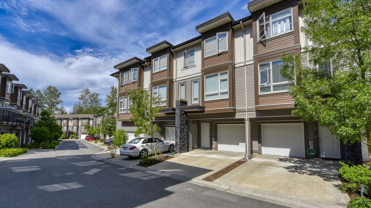 55-5888 144 St, Surrey, BC, V3X 0G8 Scene 2