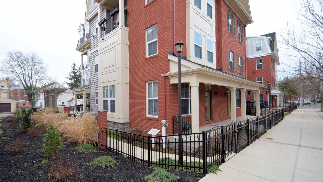 1010 DeKalb St Unit #2, Norristown, PA, 19401 Scene 1