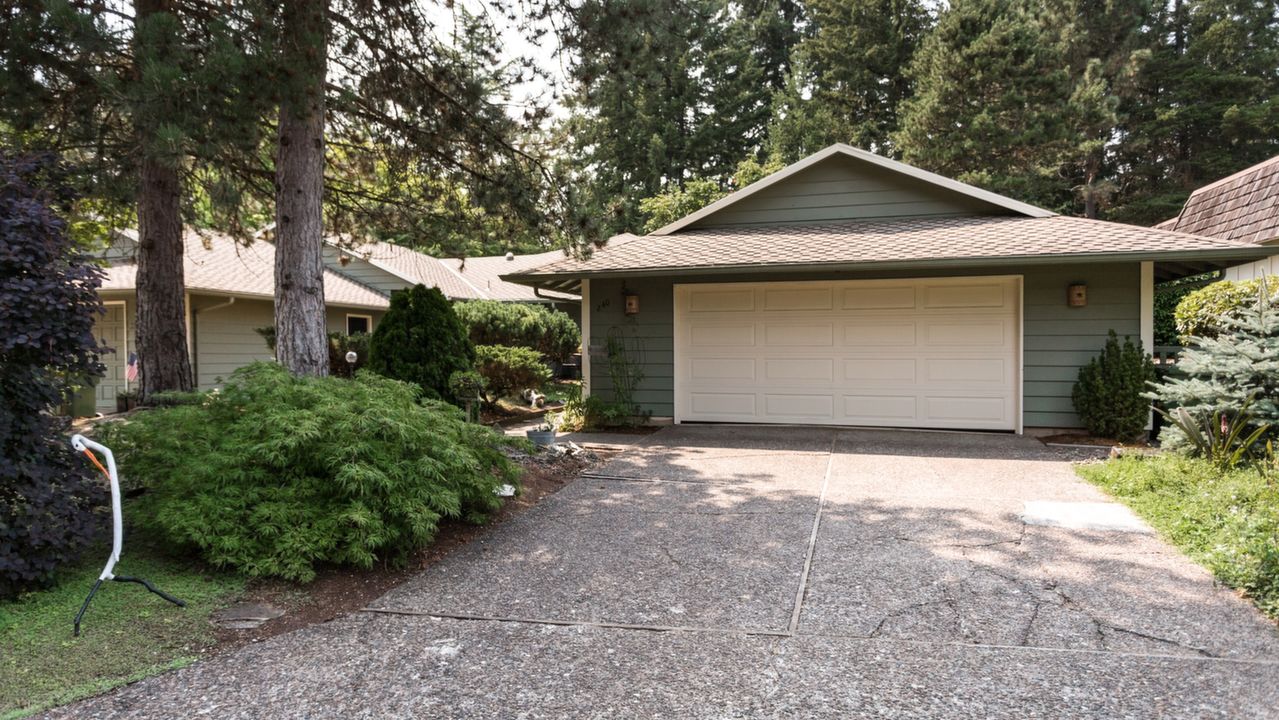 240 Greenridge Dr.,, Lake Oswego, OR, 97035 Scene 2