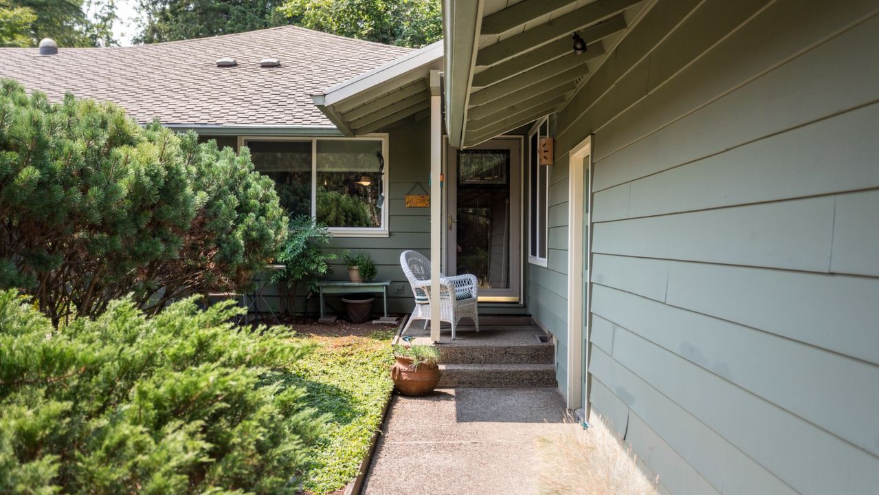 240 Greenridge Dr.,, Lake Oswego, OR, 97035 Scene 4