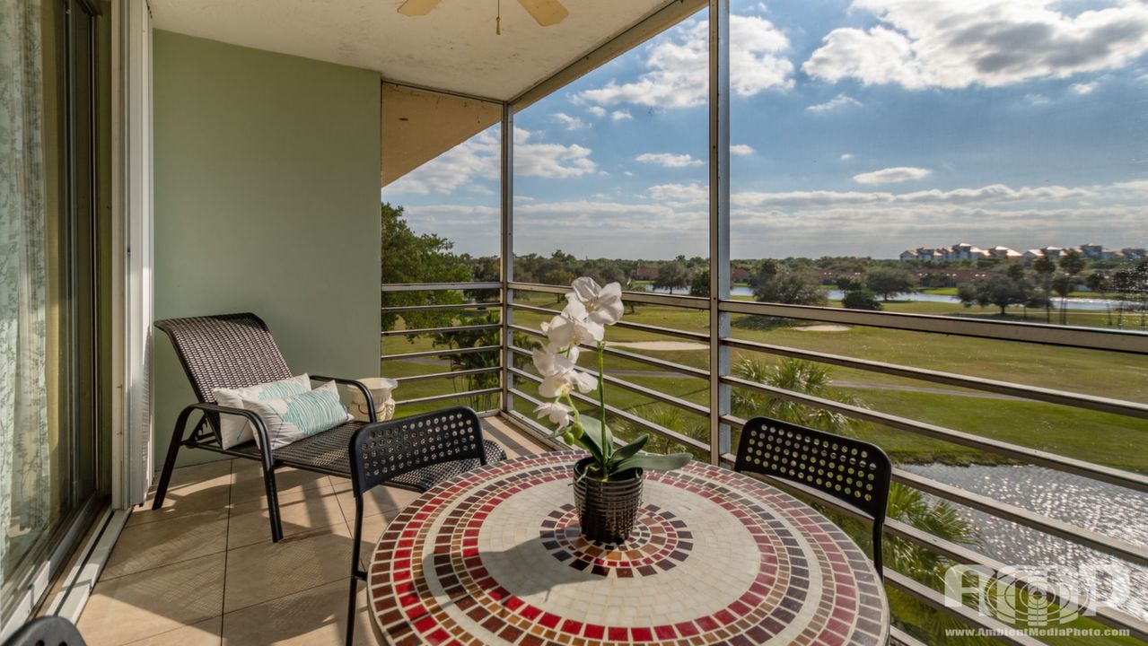 Screened Balcony