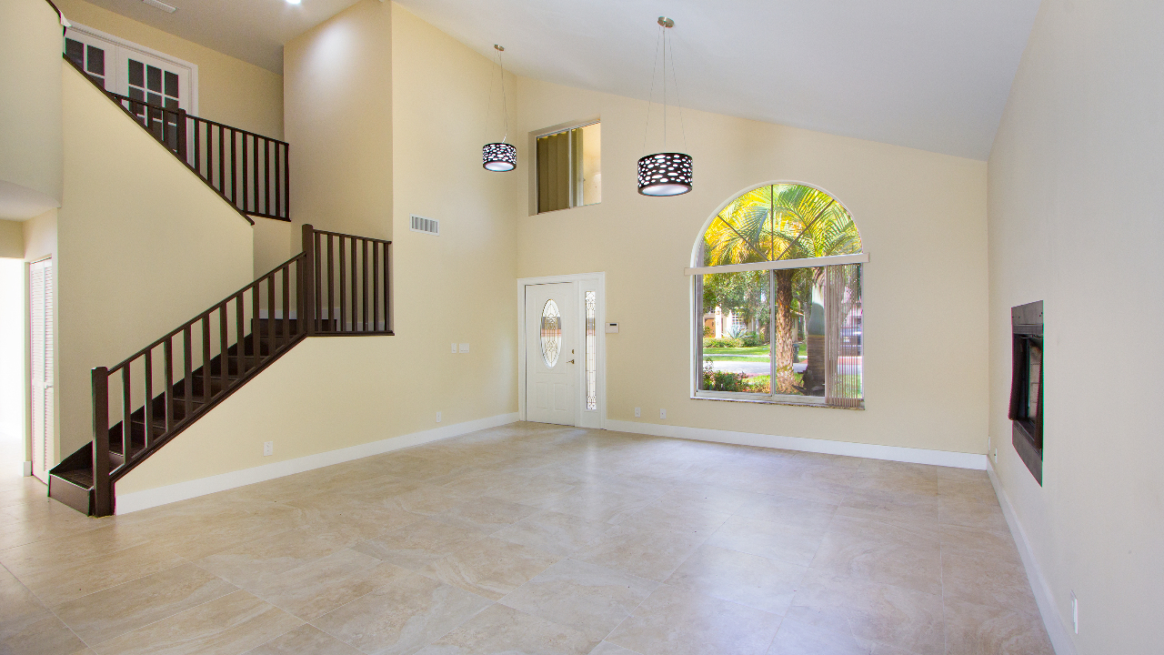 5710-NW-63rd-Pl-03