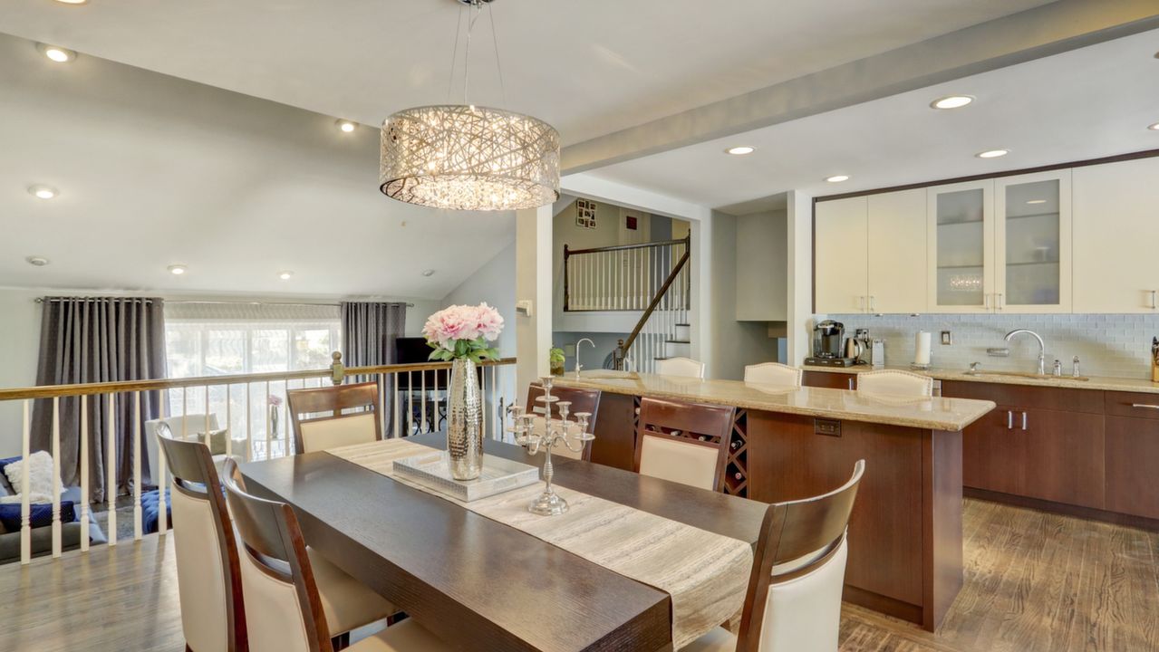 5 Sutton Ln, Hewlett, NY, 11557 Scene 3