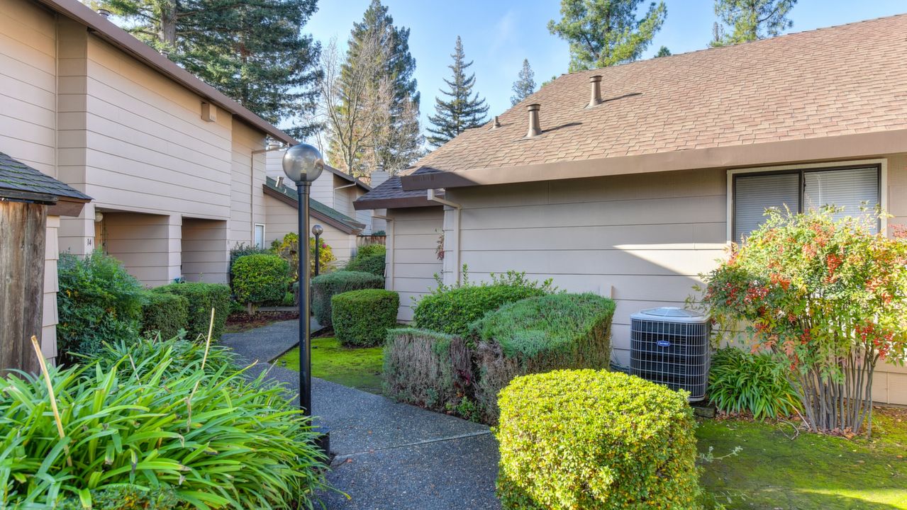 6060 Gloria Dr, #17, Sacramento, CA, 95822 Scene 2