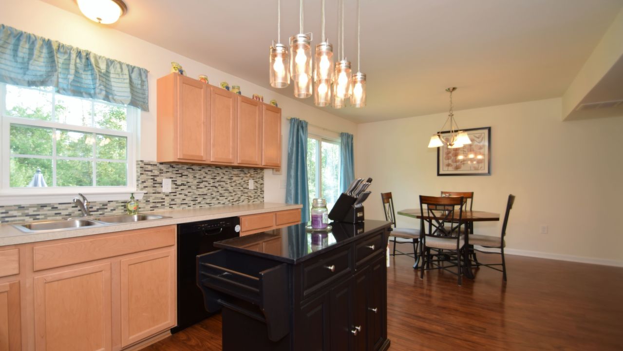 1859 Alamingo Dr, Quakertown, PA, 18951 Scene 3