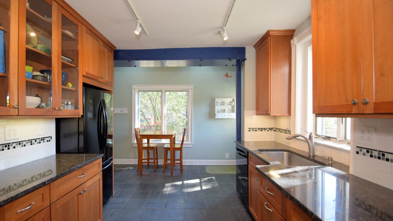 36 W Highland Ave, Philadelphia, PA, 19118 Scene 4