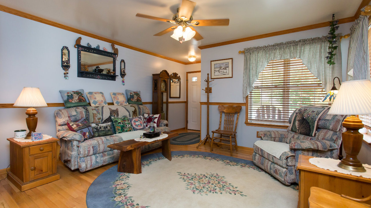 443 East Glenview Drive-16