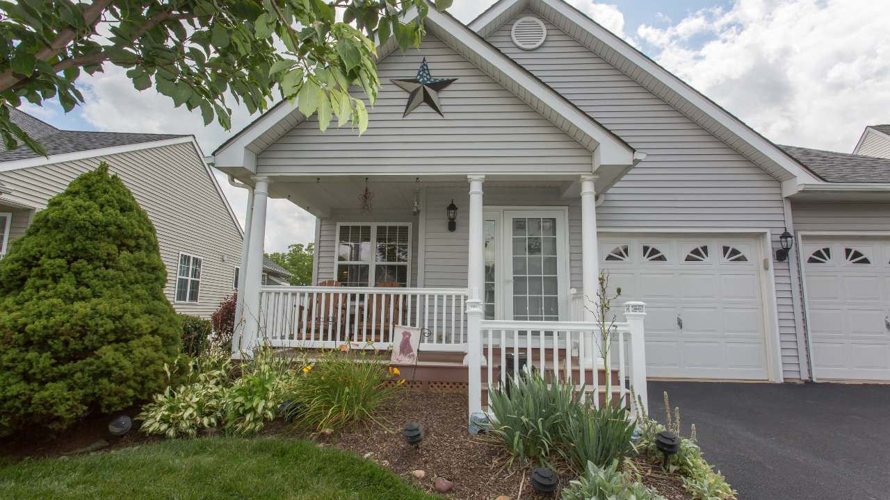 443 East Glenview Drive-30