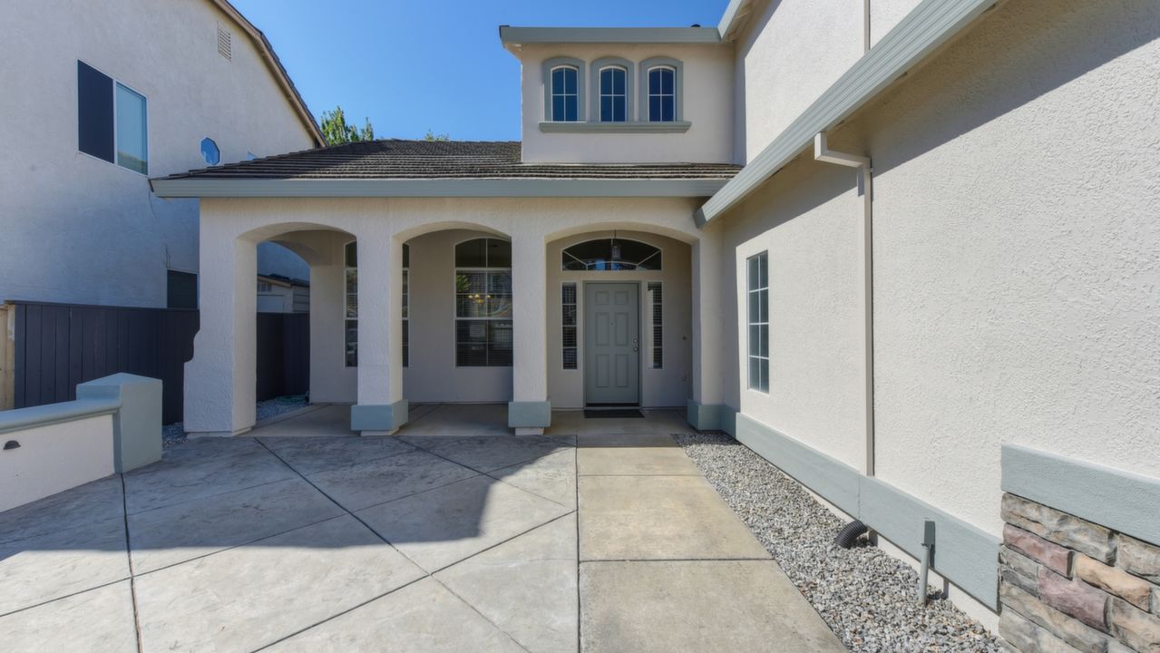 9504 Misty River Way, Elk Grove, CA, 95624 Scene 4