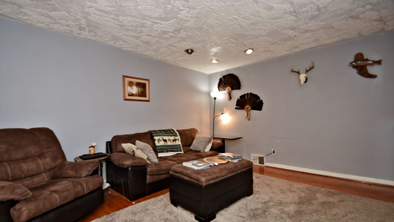 3706 Conshohocken Ave, Philadelphia, PA, 19111 Scene 2