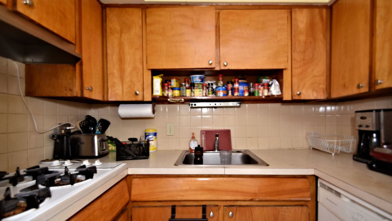 3706 Conshohocken Ave, Philadelphia, PA, 19111 Scene 3