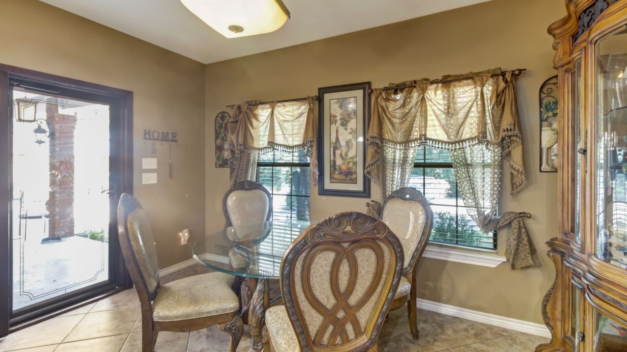 1915 N Montclair Ave 14