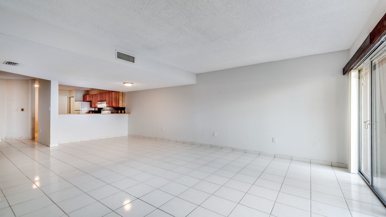 1351-NW-124th-Ave-04