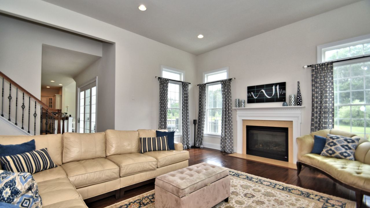 284 Jane Chapman Dr E, Newtown, PA, 18940 Scene 2