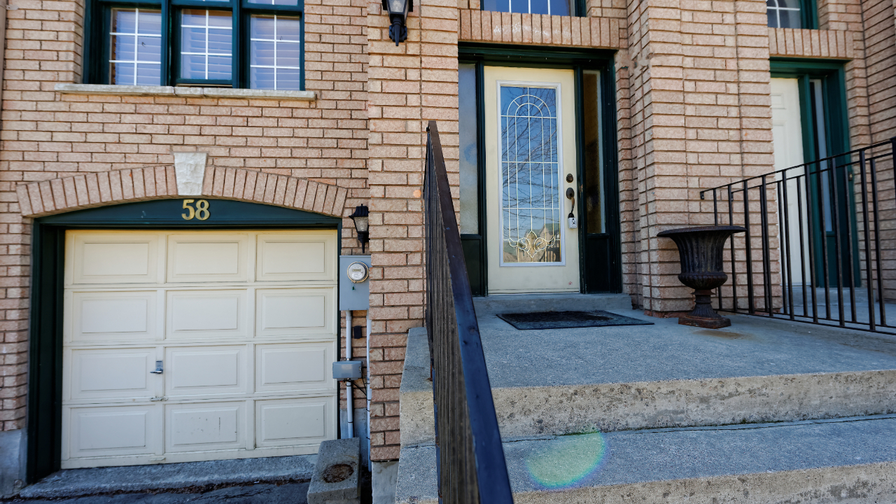 58 Provincial Place, Brampton, ON, L6S 6C4 Scene 2