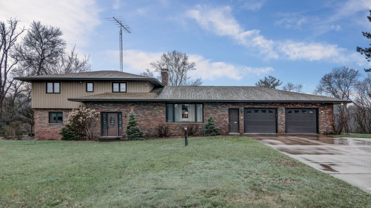 Call Craig Marshall @ (715) 559-1492