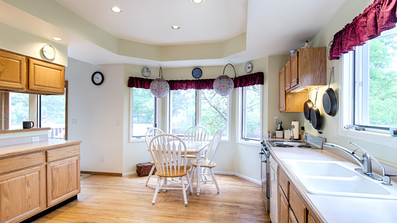 Kitchen with Gorgeous Views