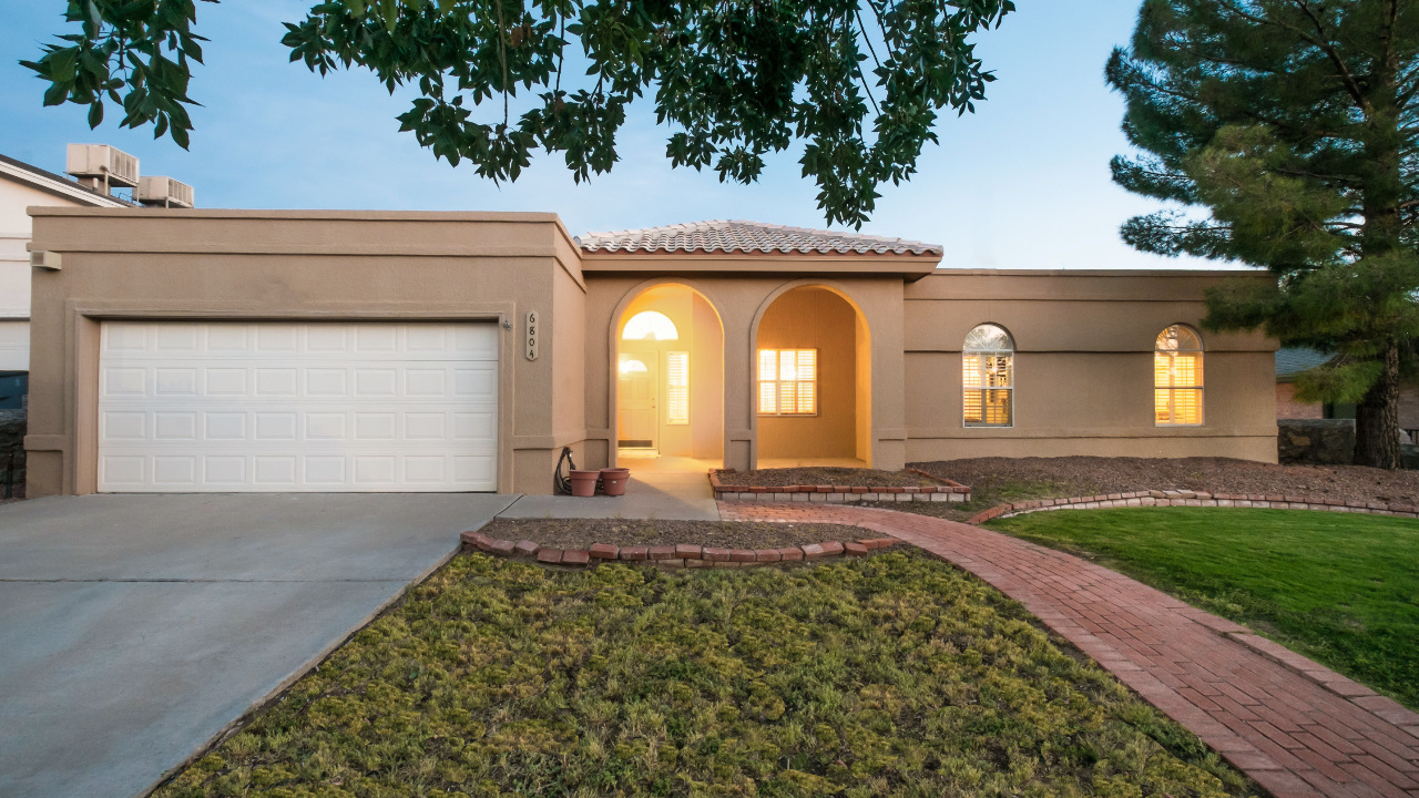 6804 Canyon Run, El Paso, TX, 79912 Scene 1