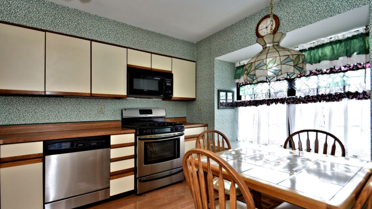 1957 Yorktown N, Norristown, PA, 19403 Scene 3