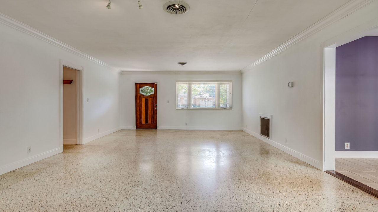 6501-SW-56th-St-02