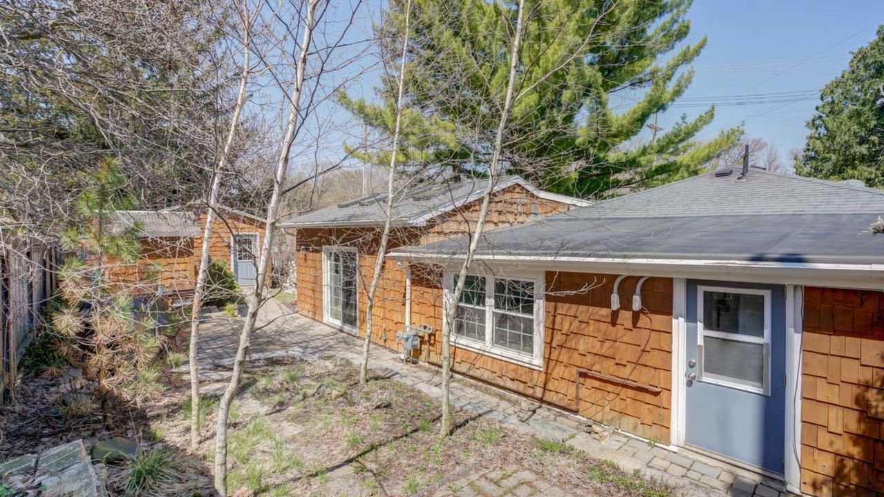 525 Hilldale Ct, Madison-52