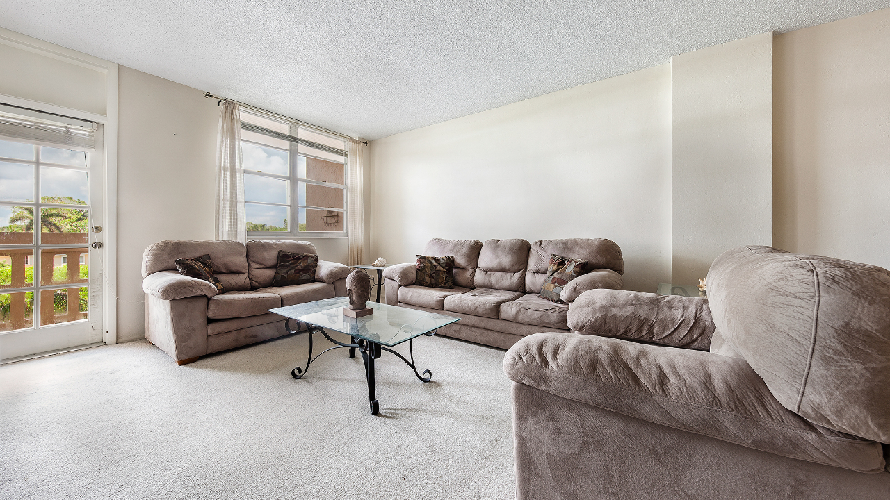 Gables-Waterway-Towers-#423-03