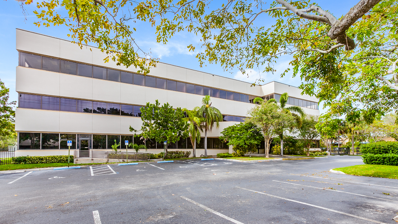 5341 NW 33rd Ave-04