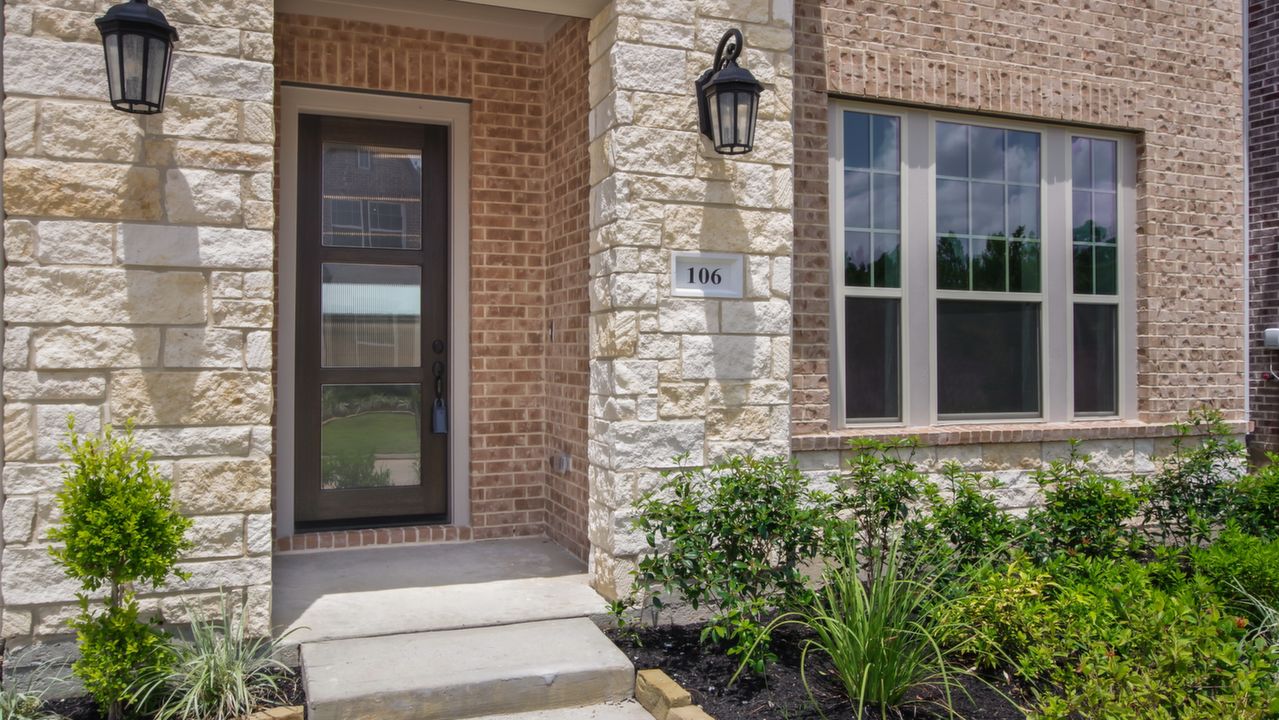 106Chatsworth_003