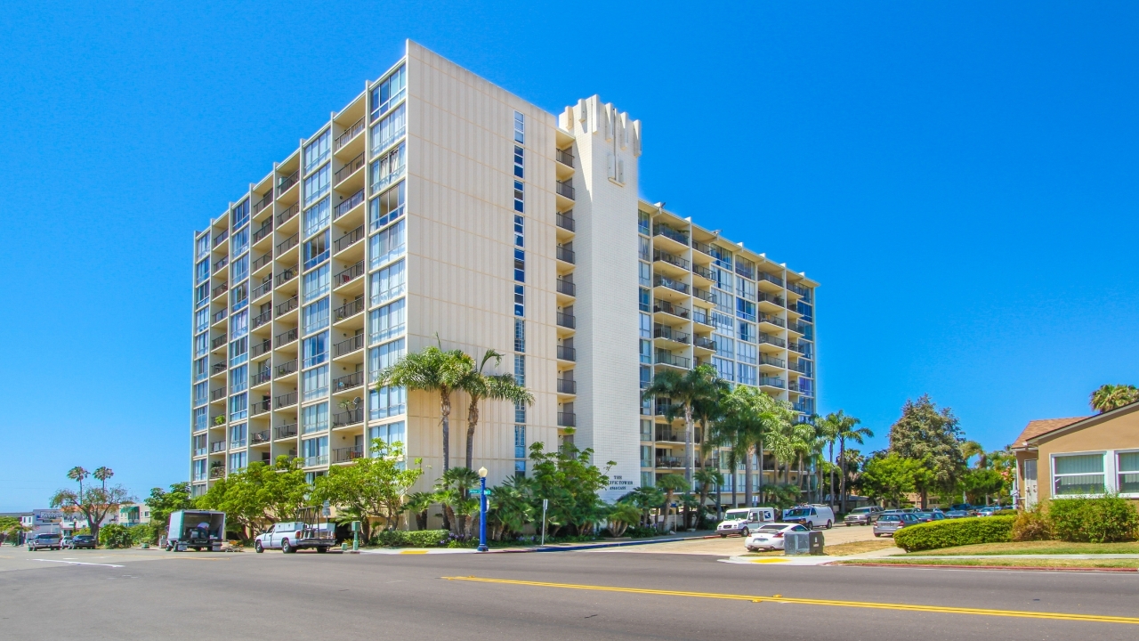 4944 Cass St. #604, San Diego, CA, 92109 Scene 1