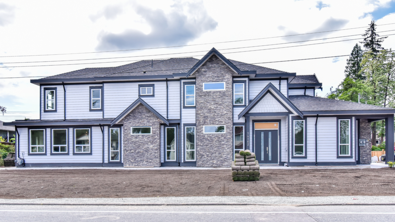 14162 Grosvenor Rd., Surrey, BC, V3R 5G9 Scene 2