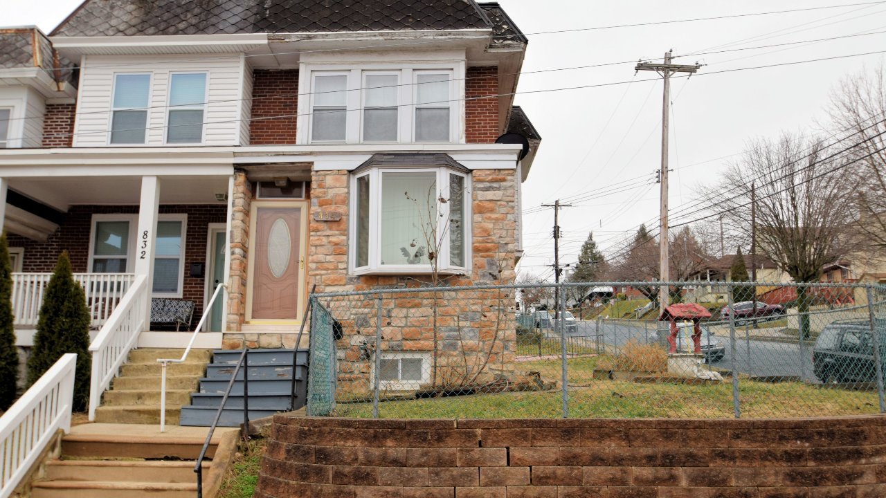 834 Ford St, Bridgeport, PA, 19422 Scene 1